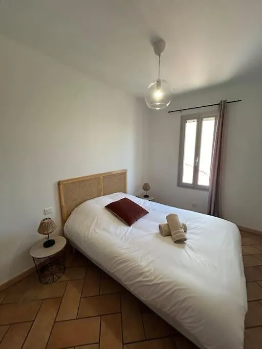 Estrambord Appart Terrasse Camargue Arles Apartment