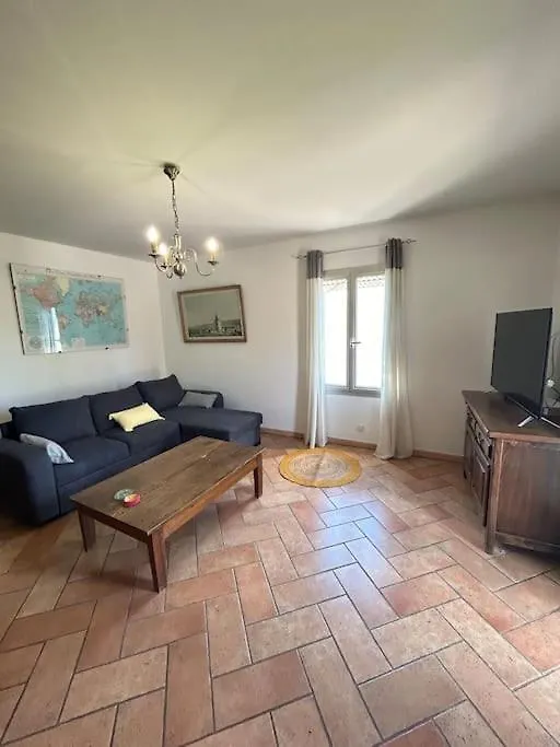 Estrambord Appart Terrasse Camargue Arles Apartment