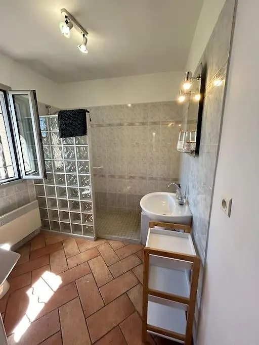 Estrambord Appart Terrasse Camargue Arles Apartment